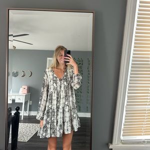 Womens snake print dress. Size small. Worn only 5 times. From Boutique